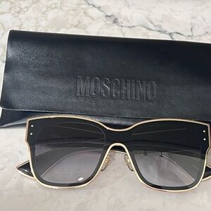 Moschino Women's Sunglasses with Black and Gold Frame